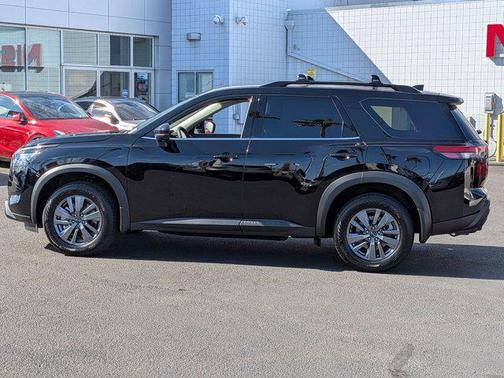 2025 Nissan Pathfinder SV FWD