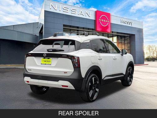 2025 Nissan Kicks SR