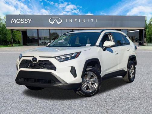 2025 Toyota RAV4 Hybrid XLE