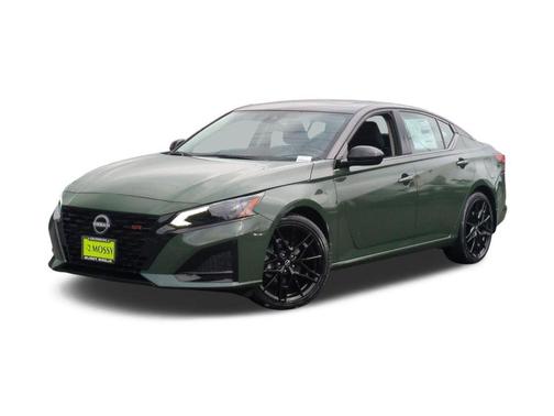 Tactical Green Metallic/Super Black 2026 Nissan Altima SR FWD