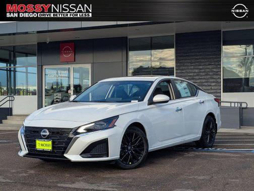 2025 Nissan Altima SV FWD