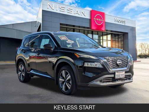 2022 Nissan Rogue SL