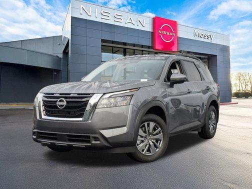 2025 Nissan Pathfinder SV FWD