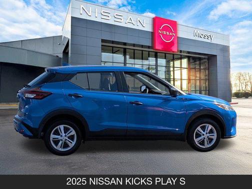 2025 Nissan Kicks S