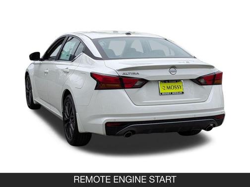 Pearl White Tricoat 2026 Nissan Altima 2.5 SV