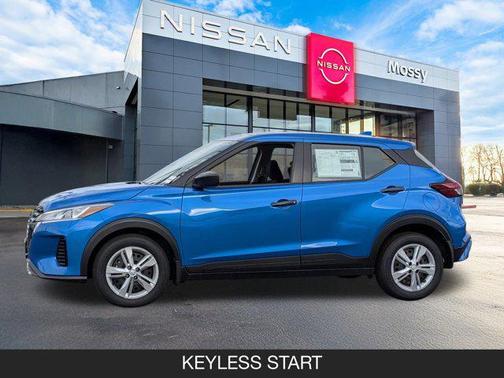 2025 Nissan Kicks S