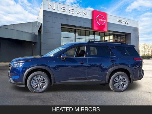 2025 Nissan Pathfinder SV FWD