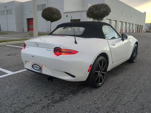 2025 Mazda MX-5 Miata Grand Touring