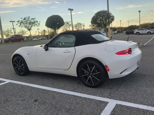 2025 Mazda MX-5 Miata Grand Touring