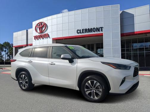 2023 Toyota Highlander XLE