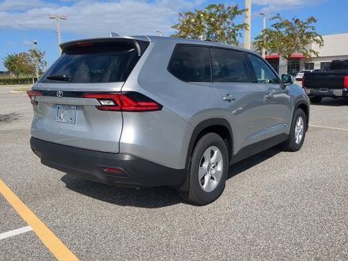 2026 Toyota Grand Highlander LE