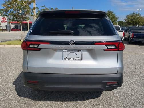 2026 Toyota Grand Highlander LE