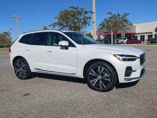 2022 Volvo XC60 Inscription