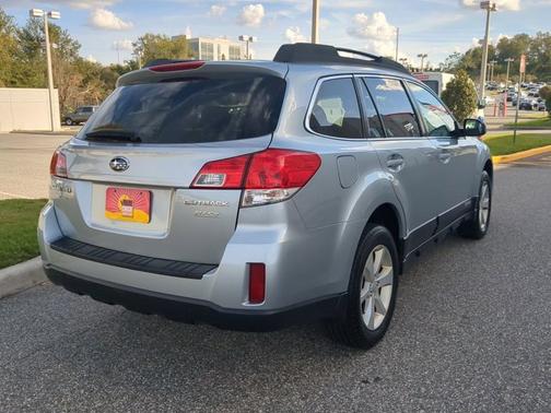 2013 Subaru Outback 2.5i Premium