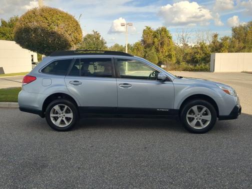 2013 Subaru Outback 2.5i Premium