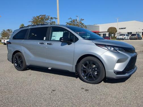 2025 Toyota Sienna XSE