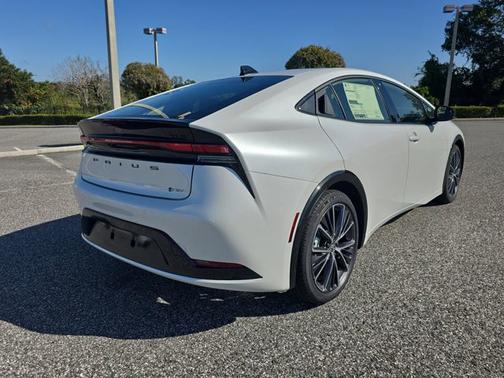 2026 Toyota Prius XLE