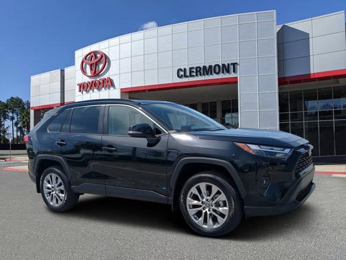 2024 Toyota RAV4 XLE Premium