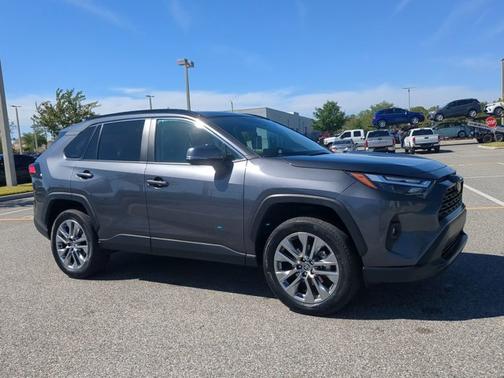 2023 Toyota RAV4 XLE Premium