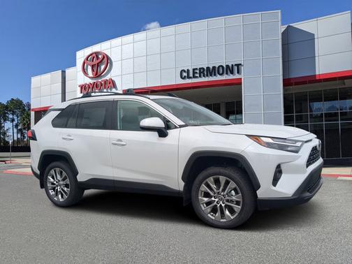 2025 Toyota RAV4 XLE Premium