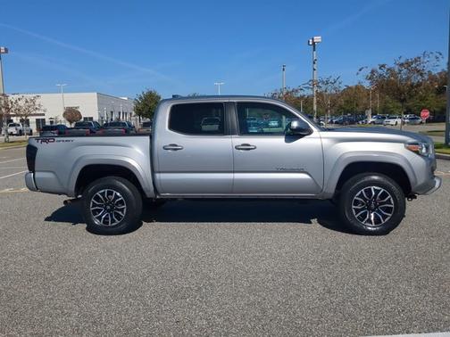 2020 Toyota Tacoma TRD Sport