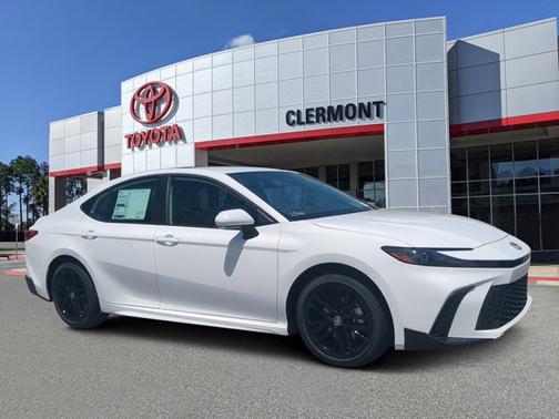 Ice 2026 Toyota Camry SE