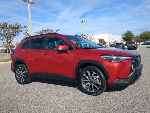 2023 Toyota Corolla Cross XLE