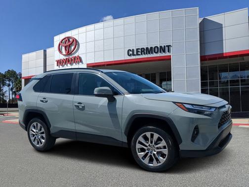 2022 Toyota RAV4 XLE Premium