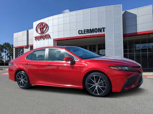 2022 Toyota Camry SE