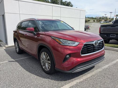 2023 Toyota Highlander Platinum