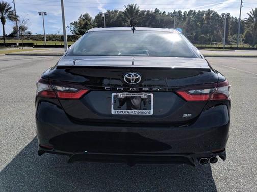 Black 2022 Toyota Camry SE
