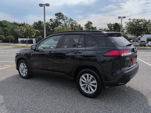 Jet Black 2023 Toyota Corolla Cross LE