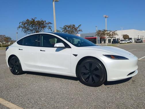 2025 Tesla Model 3 Long Range