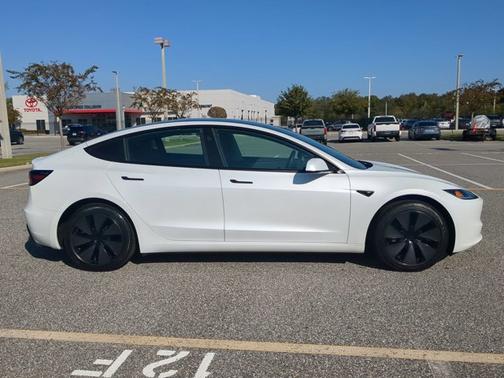 2025 Tesla Model 3 Long Range