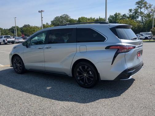2024 Toyota Sienna XSE