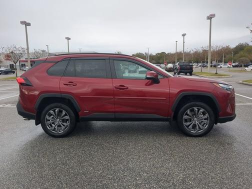 2023 Toyota RAV4 Hybrid XLE Premium