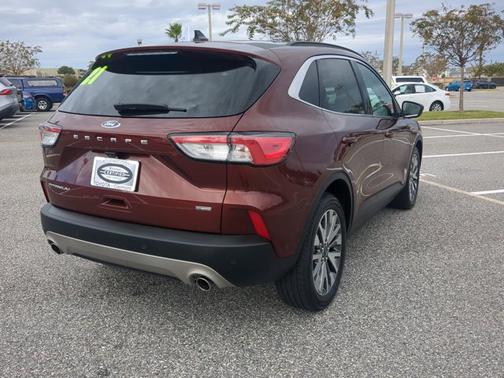 2021 Ford Escape Titanium Hybrid