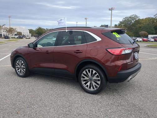 2021 Ford Escape Titanium Hybrid