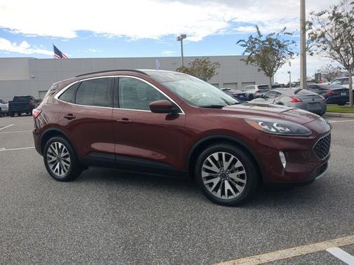 2021 Ford Escape Titanium Hybrid