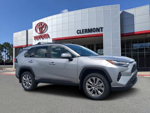 2025 Toyota RAV4 XLE Premium