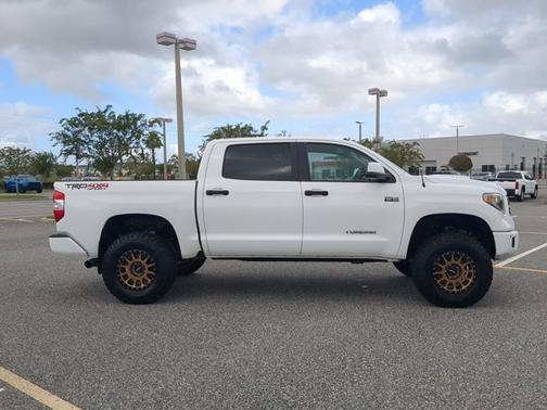 2018 Toyota Tundra SR5
