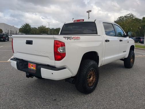 2018 Toyota Tundra SR5