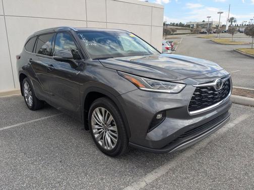 2024 Toyota Highlander Platinum
