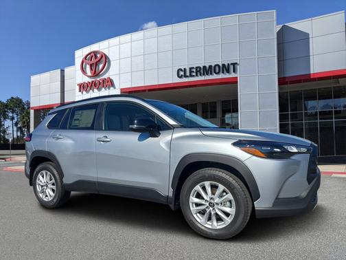 2026 Toyota Corolla Cross LE