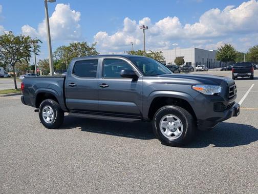 2022 Toyota Tacoma SR