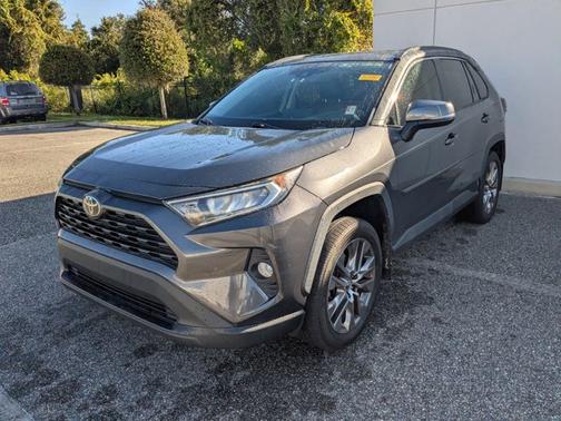2020 Toyota RAV4 XLE Premium