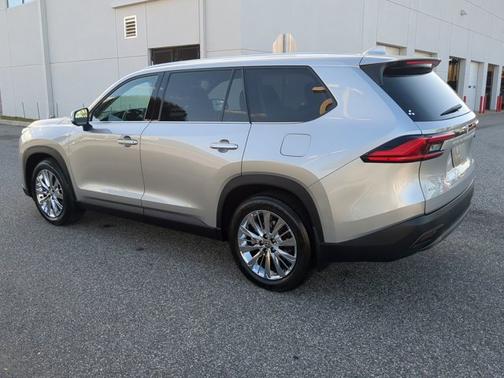 2024 Toyota Grand Highlander Platinum