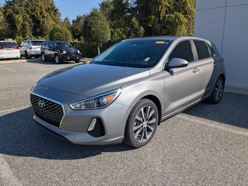 2020 Hyundai Elantra GT Base