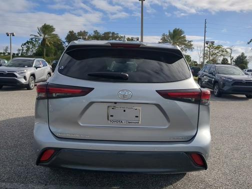 2025 Toyota Highlander Limited