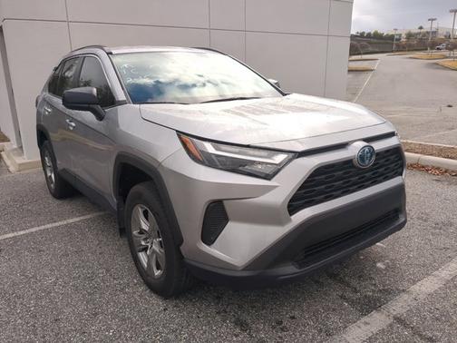 2024 Toyota RAV4 Hybrid LE